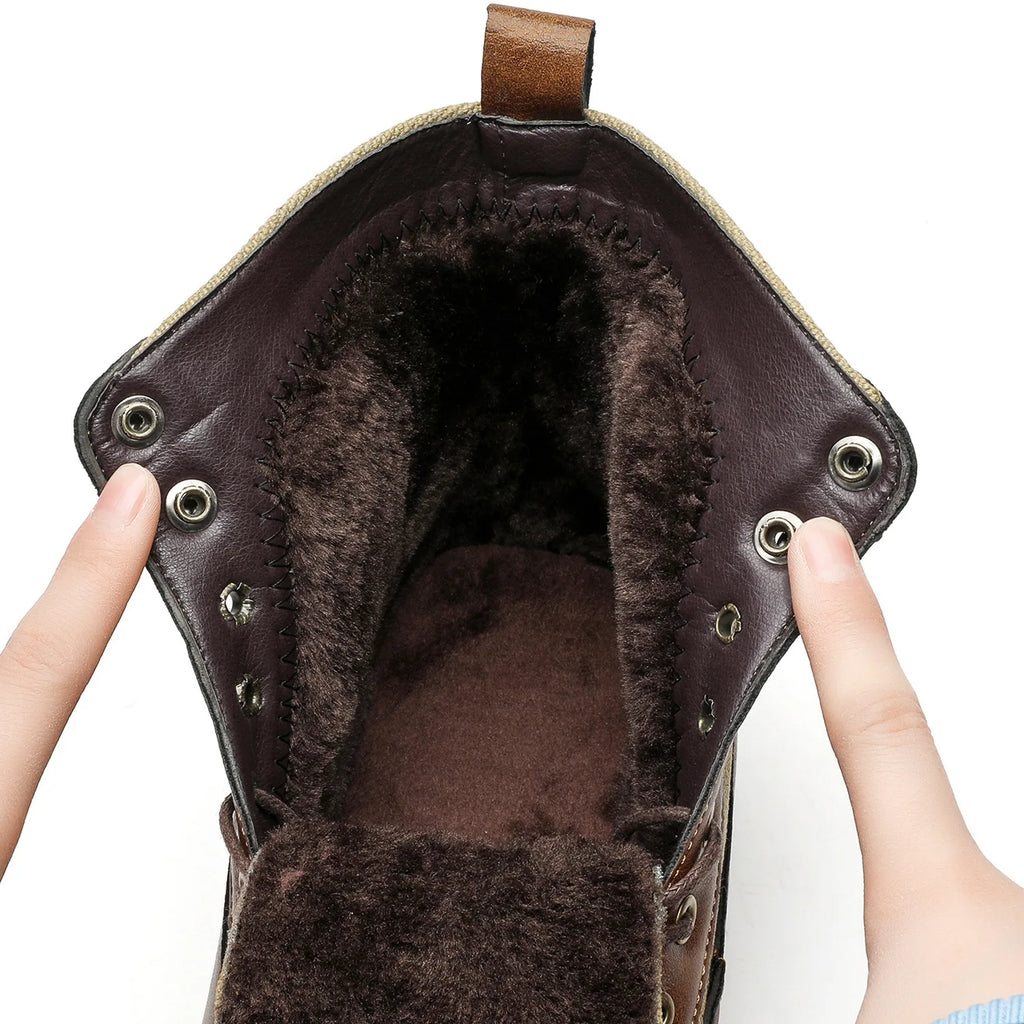 Men's Classic Adventure Boots